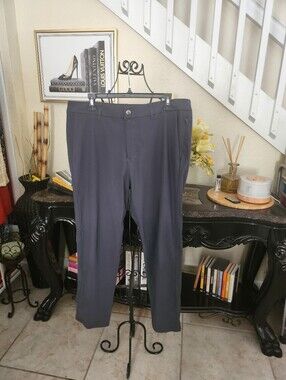 Lululemon men pants size 36